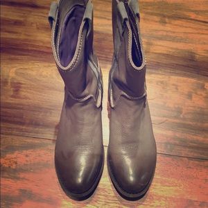 Winter boots